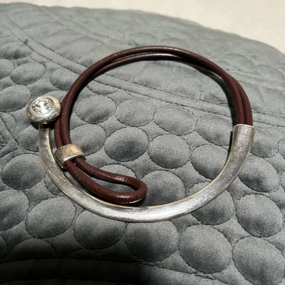 Women’s leather and silver with large rhinestone collar necklace - Picture 4 of 4